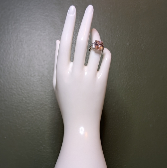 Sterling Silver Lab Created Sapphire Ring Size 6.5 - Picture 6 of 6